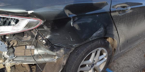crash black car