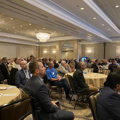annual meeting crowd
